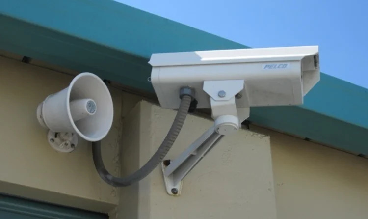 outside security camera and alarm